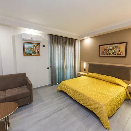 Ξενοδοχείο Western Star 4*