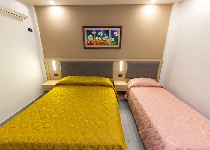 Western Star 4*