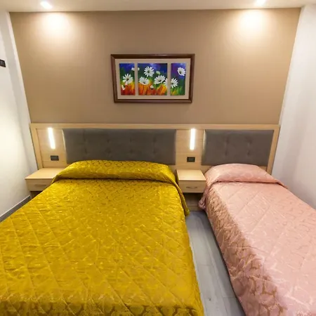 Western Star 4*