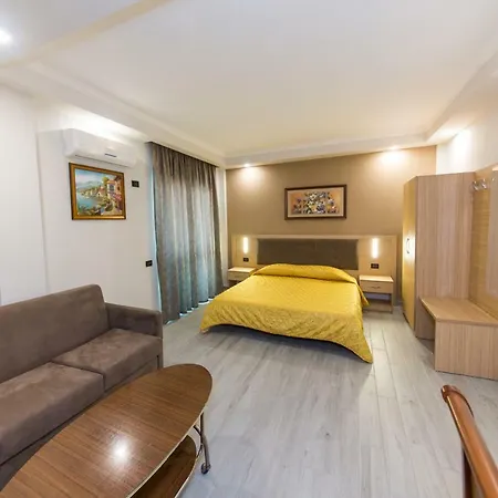 Western Star 4* Durrës