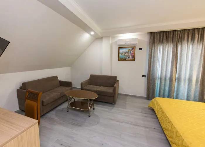 Western Star 4* Durres