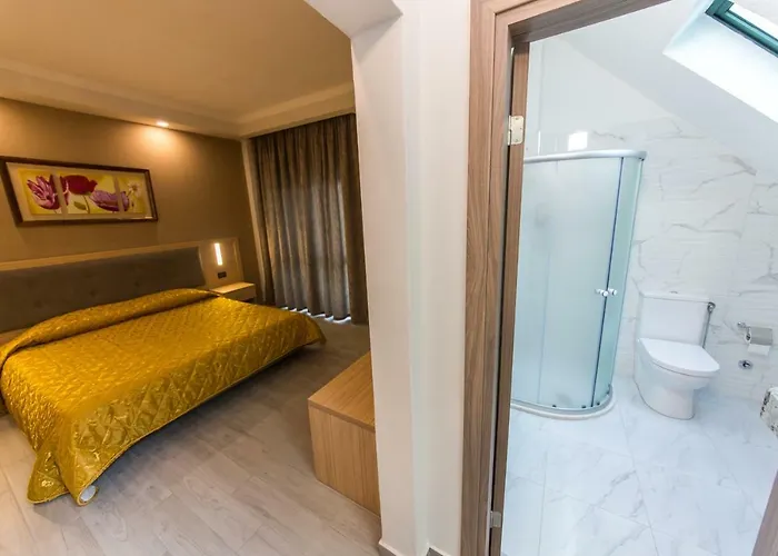 Western Star Hotel 4*